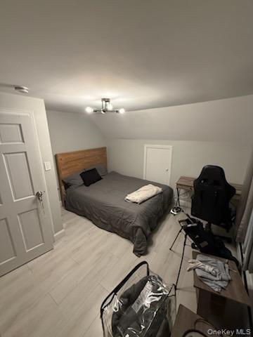 Building Photo - 33 Chestnut St