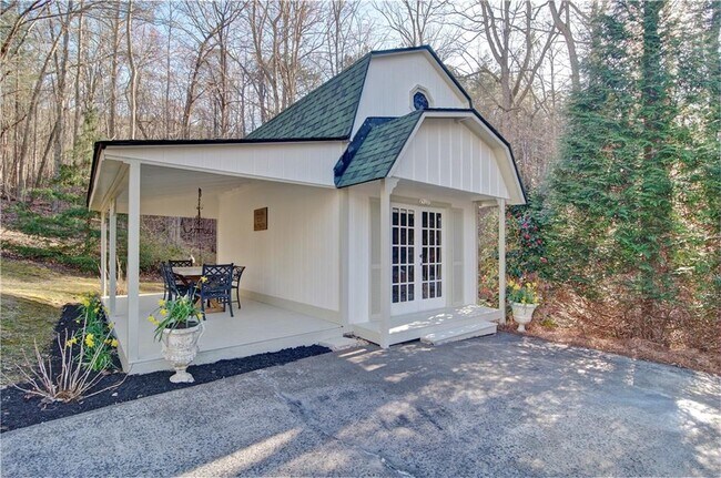 Building Photo - 12485 Reinhardt College Pkwy
