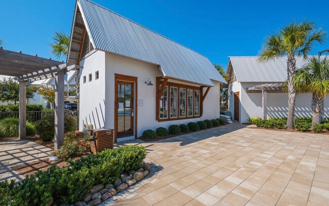 Building Photo - 18 E Milestone Dr