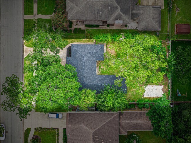 Building Photo - 4626 Holly St