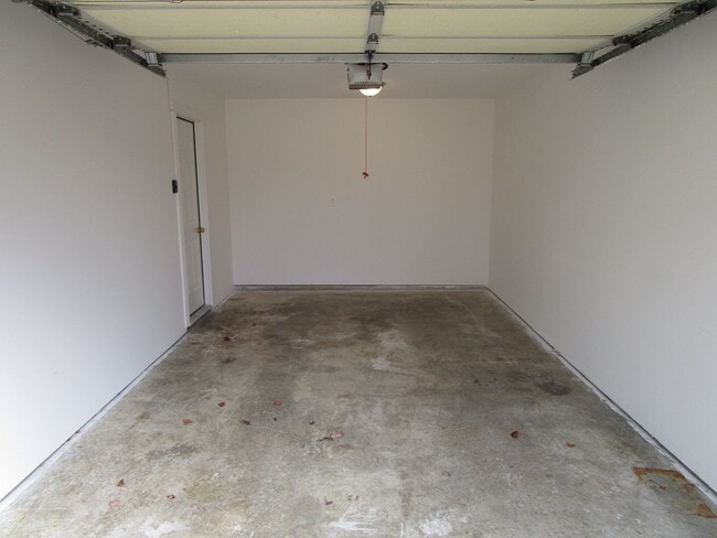 Building Photo - 2432-2434 Calder Ct.