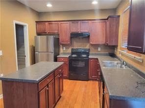 Building Photo - 945 Pierce Brennen Dr NE