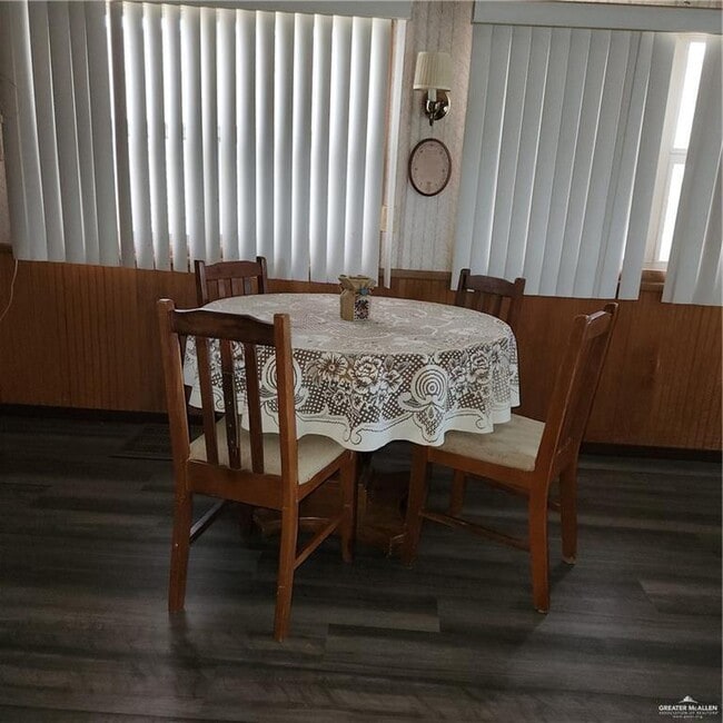 Building Photo - 29 Harness Dr