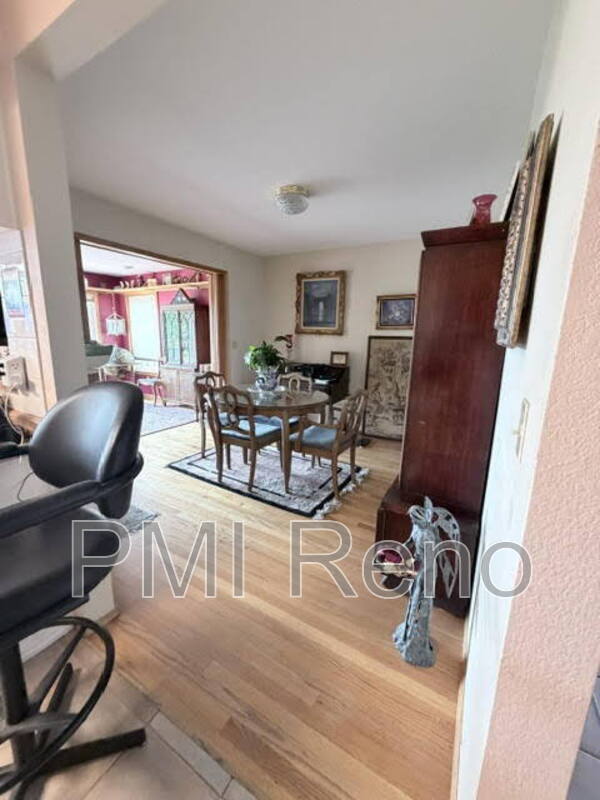 Building Photo - 744 Diogenes Dr