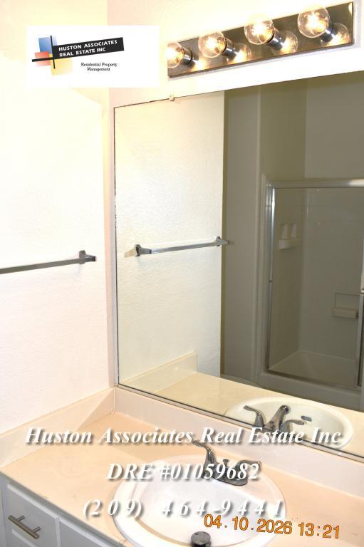 Building Photo - 3915 Bridlewood Cir