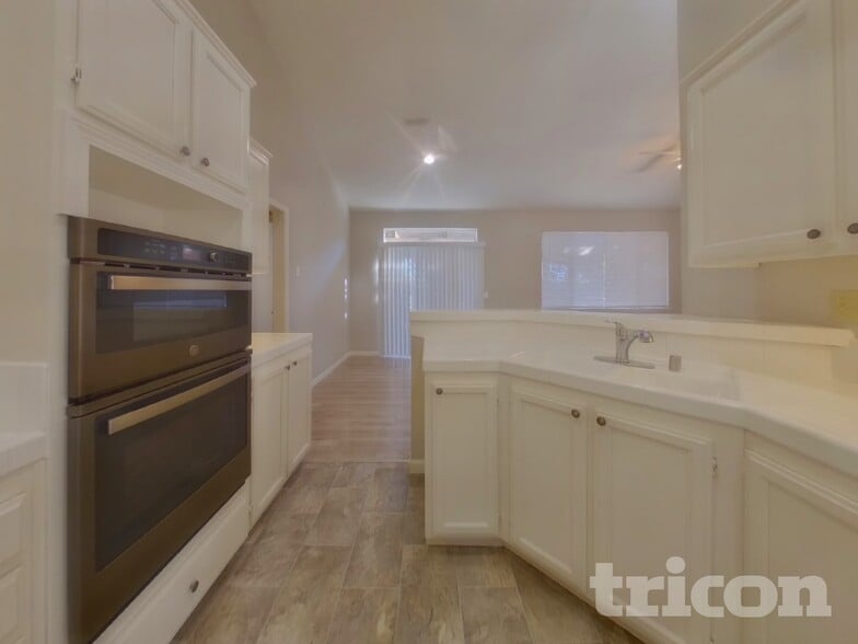 Building Photo - 796 Derry Cir