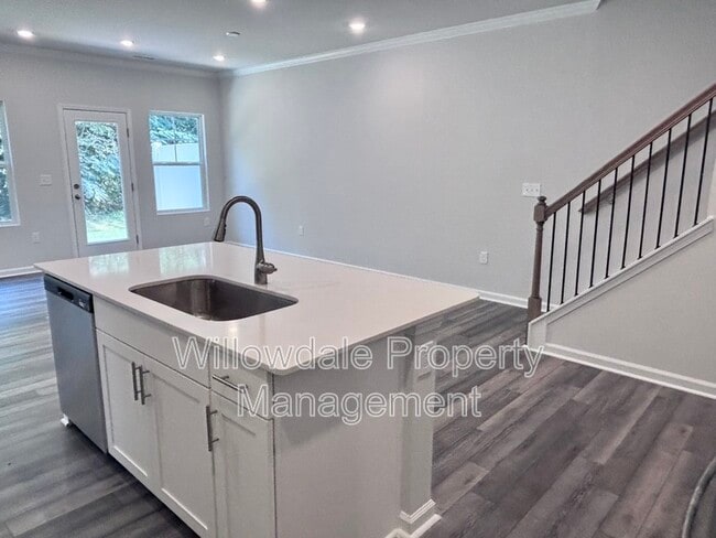 Building Photo - 171 Peebles Dr