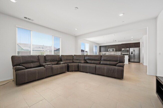 Building Photo - 36712 Summer Dain Ln