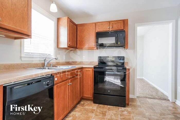 Building Photo - 5952 Bluestem Cir