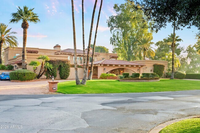 Building Photo - 7156 Oakmont Dr