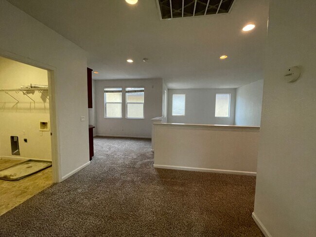 Building Photo - 1513 Sturm Dr