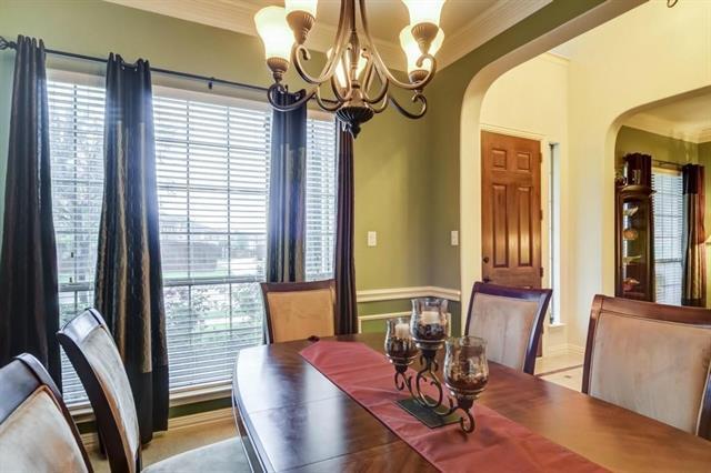 Building Photo - 2005 Loma Alta Dr