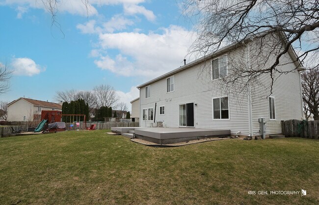 Building Photo - 2764 Olympic Ct