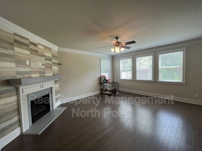 Building Photo - 184 Gray Trl