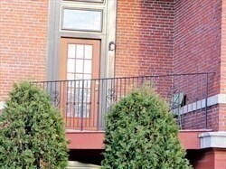 Building Photo - 215 Harvard St