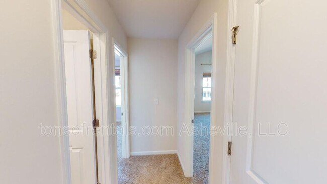 Building Photo - 354 Tavernier Ln