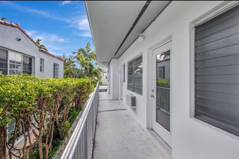 Building Photo - 1334 Euclid Ave