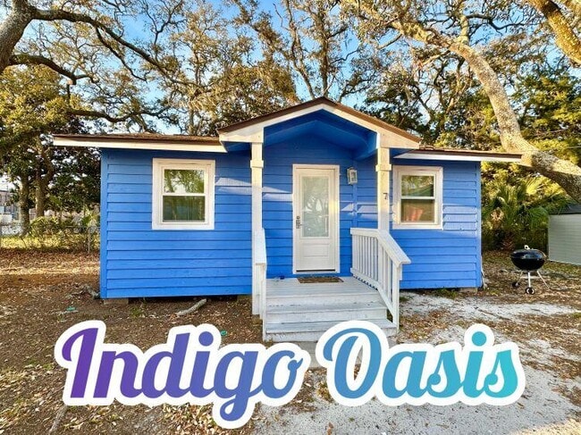 Building Photo - 229 Florida Blanca Pl SE