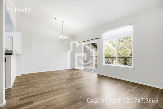 Building Photo - 2575 S Syracuse Way