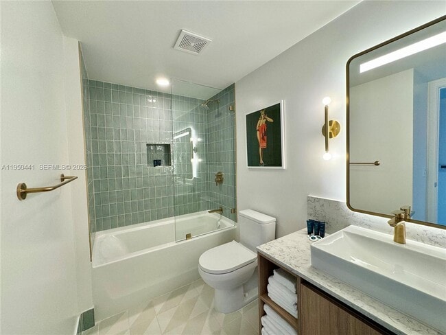 Building Photo - 159 NE 6th St