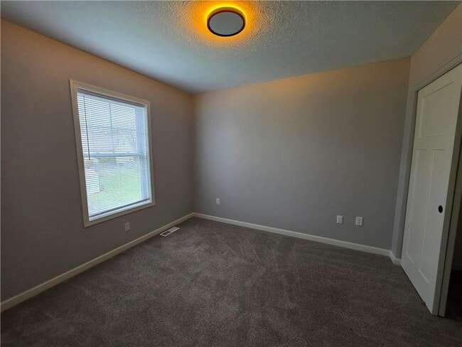 Building Photo - 26 Turtle Creek Ln