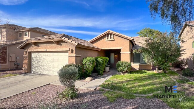 Building Photo - 3Bed/2Bath House at Litchfield Rd/Camelbac...