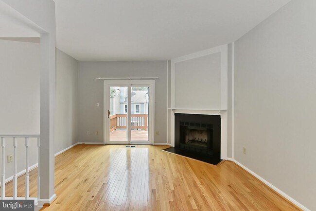 Building Photo - 11931 Redtree Way