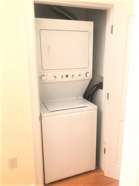 Building Photo - 48 Dudley St