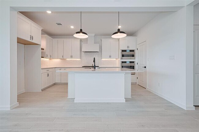 Building Photo - 2627 Clapbread Ln