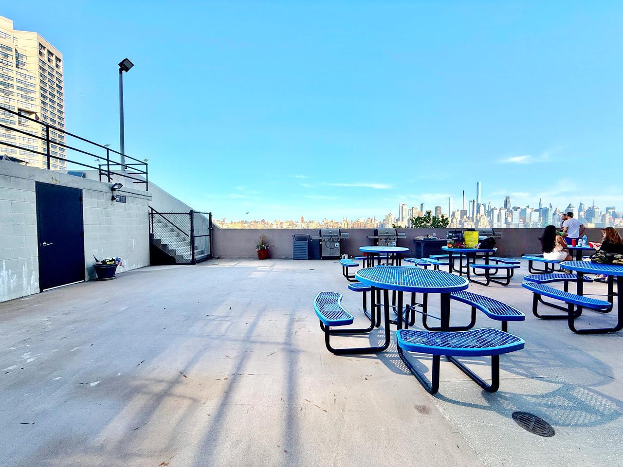 Building Photo - 6600 Boulevard E