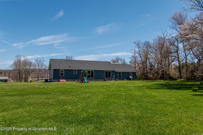 Building Photo - 151 Sandy Banks Rd