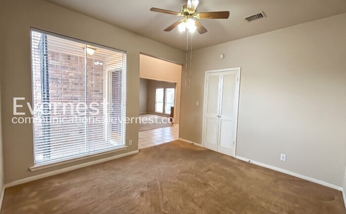 Building Photo - 3103 Hazy Park Dr