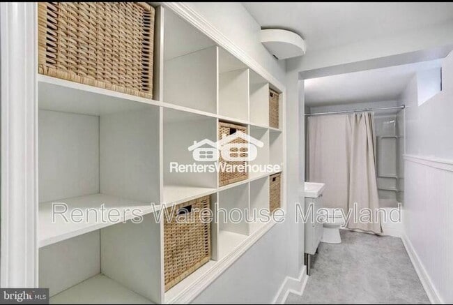 Building Photo - 3219 Taylor Ave