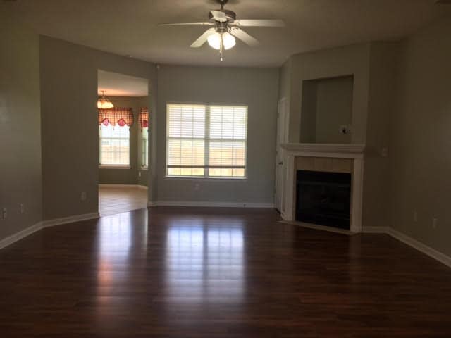 Building Photo - 601 Hidden Creek Cir