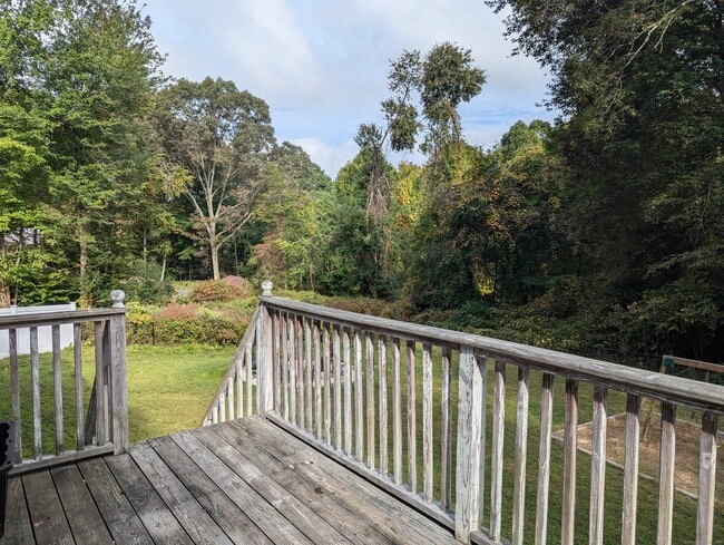 Building Photo - 38 Inchcliffe Dr