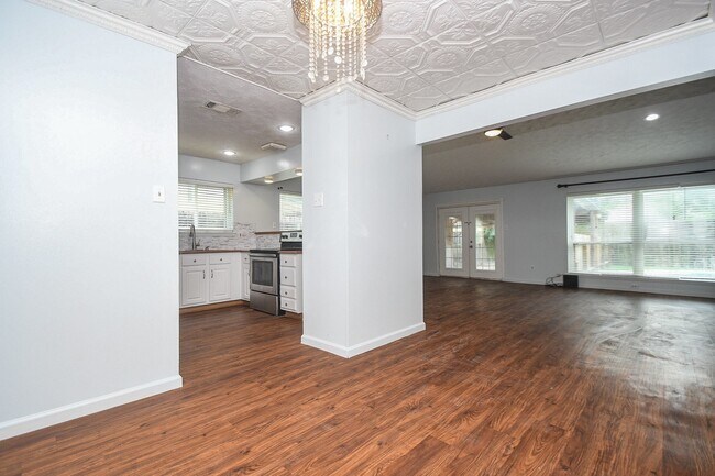 Building Photo - 14323 Quiet Town Ln