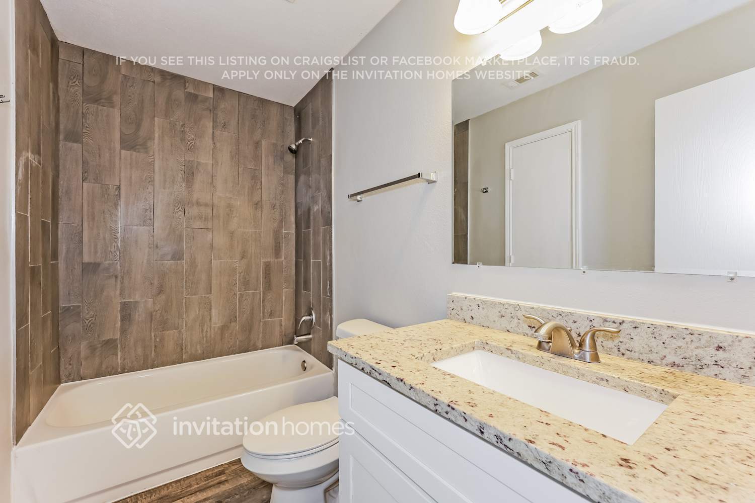 Building Photo - 621 Aqua Dr