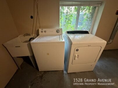 Building Photo - 1528 Grand Ave