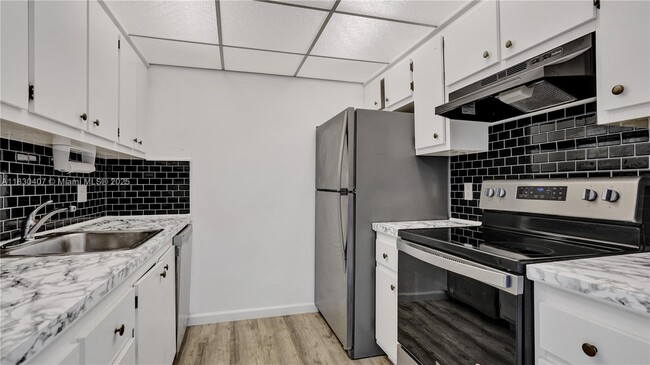 Building Photo - 1301 SW 134th Way