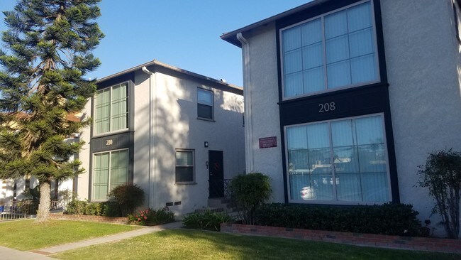 Primary Photo - 210 Granada Ave