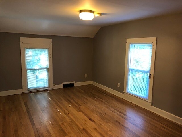 Building Photo - 408 Myrtle Ave