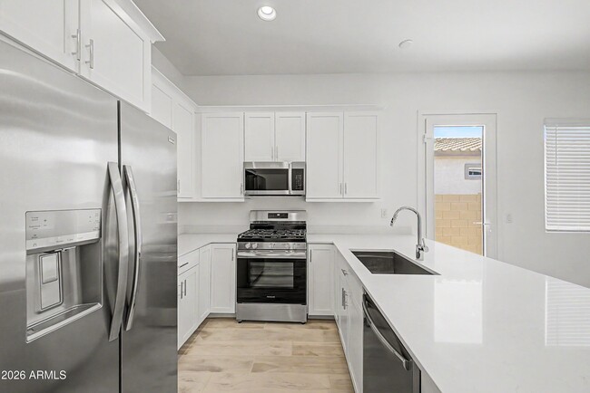 Building Photo - 7646 W Desert Spoon Dr