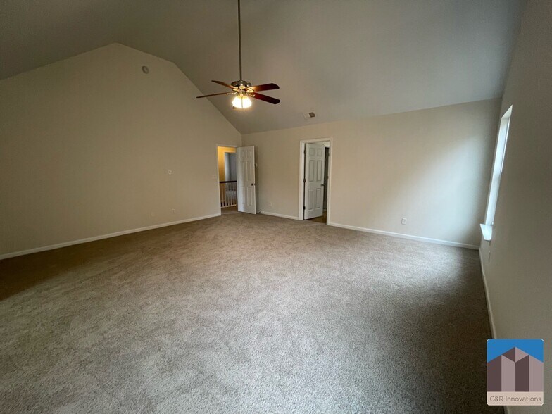 Building Photo - 4205 Pointe Vecchio Cir