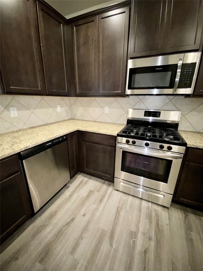 Building Photo - 21807 Barred Owl Dr