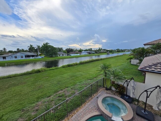 Building Photo - 4102 Artesa Dr