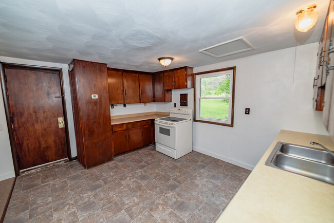 kitchen - 22 Muckey Rd