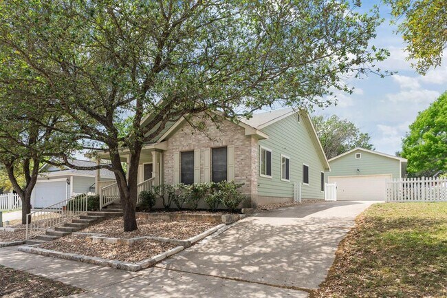 Building Photo - 5911 Steiner