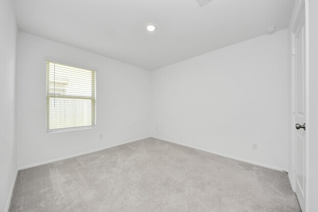 Building Photo - 10910 Bright Beacon Dr
