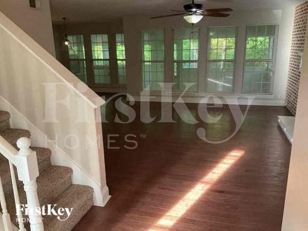 Building Photo - 2522 Halcyon Way