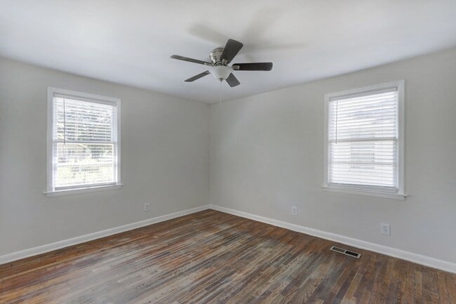 Building Photo - Renovated Three Bedroom House with large yard